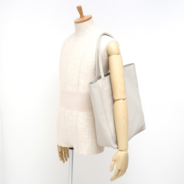  トートバッグ メンズ 縦型 a4 イタリア製 レザー 牛革 シンプル 軽量 無地 タウンユース ベージュ 肌色 レディース 本革 柔らかい 手提げ おしゃれ 通勤 通学 ブランド カバン アルベルトボニー(ALBERTO BONI)