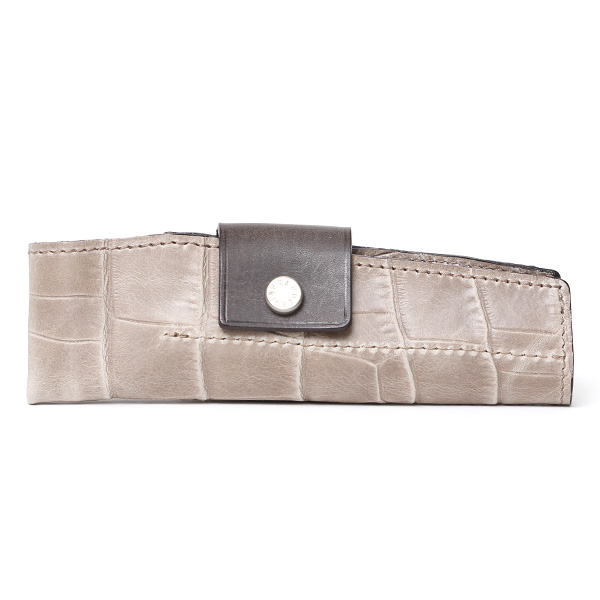 ボーデッサン(BEAU DESSIN) クロコ型押し レザー ペンケース グレー