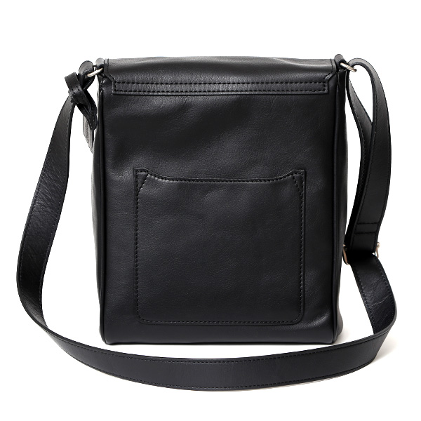 メッセンジャーバッグ 革 ショルダーバッグ レザー おしゃれ 丈夫 コンパクト 本革 メンズ 鞄 コンパクト ブラック 黒 黒色 フラップ付き 斜め掛け かばん ギフト ブランド 高級 日本製 ボーデッサン(BEAU DESSIN) PK2943