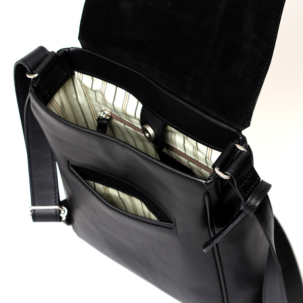 メッセンジャーバッグ 革 ショルダーバッグ レザー おしゃれ 丈夫 コンパクト 本革 メンズ 鞄 コンパクト ブラック 黒 黒色 フラップ付き 斜め掛け かばん ギフト ブランド 高級 日本製 ボーデッサン(BEAU DESSIN) PK2943