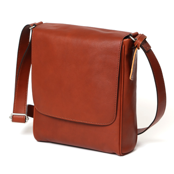 メッセンジャーバッグ 革 ショルダーバッグ レザー おしゃれ 丈夫 コンパクト 本革 メンズ 鞄 コンパクト ブラウン 茶 茶色 フラップ付き 斜め掛け かばん ギフト ブランド 高級 日本製 ボーデッサン(BEAU DESSIN) PK2943