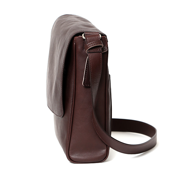 メッセンジャーバッグ 革 ショルダーバッグ レザー おしゃれ 丈夫 コンパクト 本革 メンズ 鞄 コンパクト ダークブラウン ブラウン 茶 茶色 フラップ付き 斜め掛け かばん ギフト ブランド 高級 日本製 ボーデッサン(BEAU DESSIN) PK2943