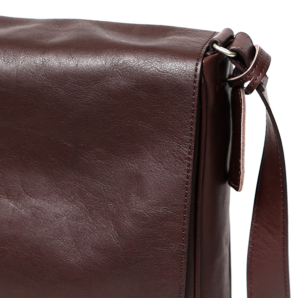 メッセンジャーバッグ 革 ショルダーバッグ レザー おしゃれ 丈夫 コンパクト 本革 メンズ 鞄 コンパクト ダークブラウン ブラウン 茶 茶色 フラップ付き 斜め掛け かばん ギフト ブランド 高級 日本製 ボーデッサン(BEAU DESSIN) PK2943