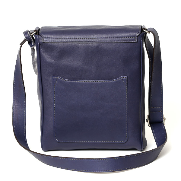 メッセンジャーバッグ 革 ショルダーバッグ レザー おしゃれ 丈夫 コンパクト 本革 メンズ 鞄 コンパクト ブルー ネイビー 青色 フラップ付き 斜め掛け かばん ギフト ブランド 高級 日本製 ボーデッサン(BEAU DESSIN) PK2943