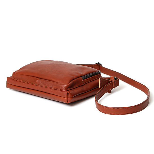 ショルダーバッグ 革 メンズ レザー 斜め掛け メッセンジャーバッグ 薄マチ レディース サコッシュ 鞄 ブラウン 茶 茶色 プレゼント 男性 丈夫 軽い 30代 40代 50代 普段使い 送料無料 ボーデッサン(BEAU DESSIN) PK2945