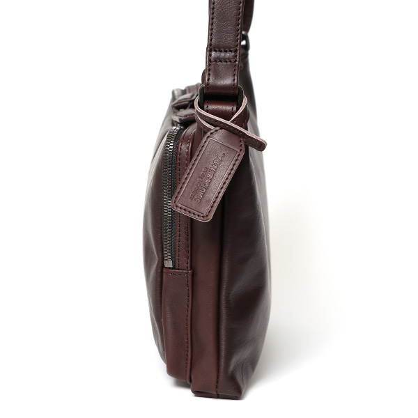  ショルダーバッグ 革 メンズ レザー 斜め掛け メッセンジャーバッグ 薄マチ レディース サコッシュ 鞄 ダークブラウン ブラウン 茶 茶色 プレゼント 男性 丈夫 軽い 30代 40代 50代 普段使い 送料無料 ボーデッサン(BEAU DESSIN) PK2945