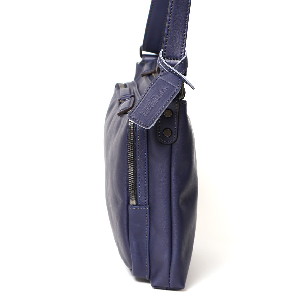 ショルダーバッグ 革 メンズ レザー 斜め掛け メッセンジャーバッグ 薄マチ レディース サコッシュ 鞄 ブルー ネイビー 青色 プレゼント 男性 丈夫 軽い 30代 40代 50代 普段使い 送料無料 ボーデッサン(BEAU DESSIN) PK2945