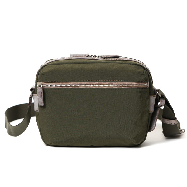 ボーデッサン(BEAU DESSIN) ZAC ナイロン スクエア型 ショルダーバッグ カーキ