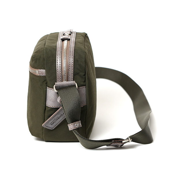 ショルダーバッグ ナイロン 軽い メンズ 大容量 A5 おしゃれ 日本製 シンプル コンパクト カジュアル グリーン 緑色 斜めがけ ボディバッグ レザー 国産 男性 女性 ギフト ブランド ボーデッサン(BEAU DESSIN) ZC1827