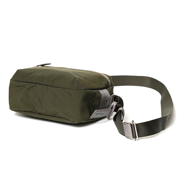ショルダーバッグ ナイロン 軽い メンズ 大容量 A5 おしゃれ 日本製 シンプル コンパクト カジュアル グリーン 緑色 斜めがけ ボディバッグ レザー 国産 男性 女性 ギフト ブランド ボーデッサン(BEAU DESSIN) ZC1827