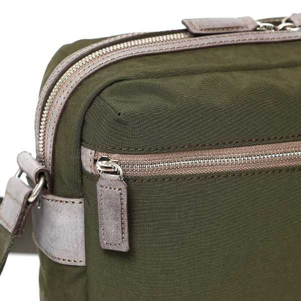 ショルダーバッグ ナイロン 軽い メンズ 大容量 A5 おしゃれ 日本製 シンプル コンパクト カジュアル グリーン 緑色 斜めがけ ボディバッグ レザー 国産 男性 女性 ギフト ブランド ボーデッサン(BEAU DESSIN) ZC1827