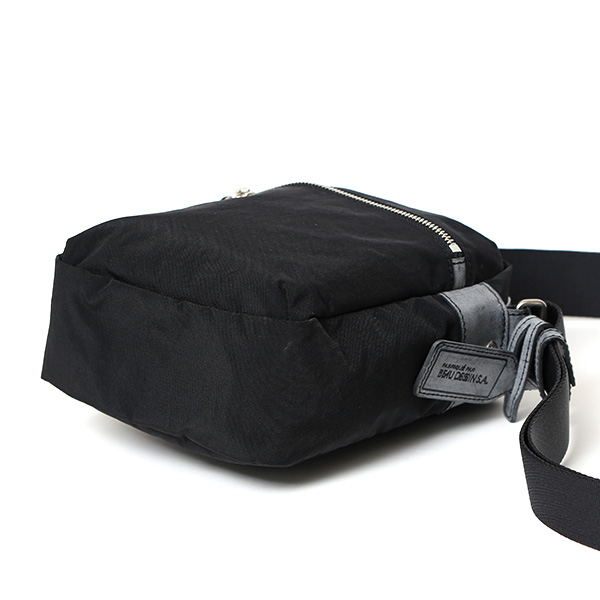  ミニショルダー バッグ 縦型 レディース メンズ ナイロン サコッシュ 軽量 斜め掛け バッグ 小さめ 革 鞄 ブラック 黒 黒色 ショルダーバッグ 男女兼用 スマホポーチ ギフト ブランド 日本製 ボーデッサン(BEAU DESSIN) ZC2929