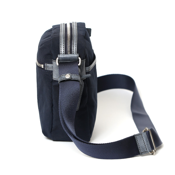 ミニショルダー バッグ 縦型 レディース メンズ ナイロン サコッシュ 軽量 斜め掛け バッグ 小さめ 革 鞄 ブルー ネイビー 青色 ショルダーバッグ 男女兼用 スマホポーチ ギフト ブランド 日本製 ボーデッサン(BEAU DESSIN) ZC2929