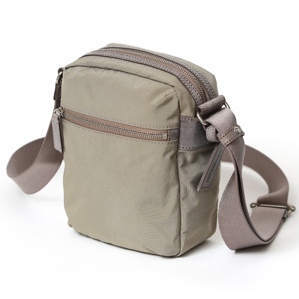 ミニショルダー バッグ 縦型 レディース メンズ ナイロン サコッシュ 軽量 斜め掛け バッグ 小さめ 革 鞄 ベージュ 肌色 ショルダーバッグ 男女兼用 スマホポーチ ギフト ブランド 日本製 ボーデッサン(BEAU DESSIN) ZC2929