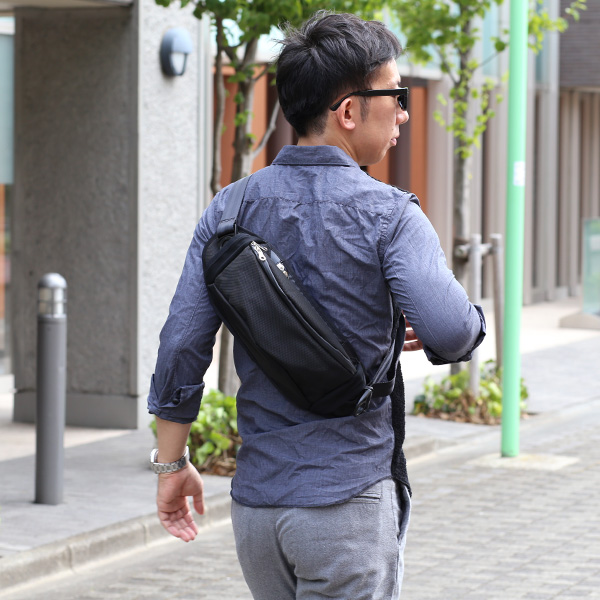 ボディバッグ 1680D バリスティックナイロン 自転車 サイクリング サイクリスト ローディー ブラック 黒 黒色 レディース ミニ ショルダー バッグ ブランド メンズ 日本製 ウエストポーチ ベルーフバゲージ(beruf baggage)