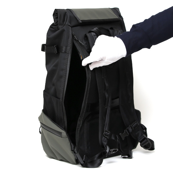 リュック ビジネスリュック バックパック 大容量 16インチPC収納可能 A3サイズ 防水 アウトドア おしゃれ グリーン 緑色 かっこいい ロールトップ 自転車 旅行 高級 ブランド NOMAD30+ ベルーフバゲージ(beruf baggage)