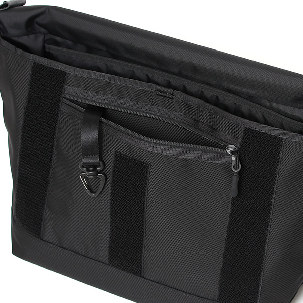 beruf baggage メッセンジャーバッグ メンズ 16L 防水 日本製 ショルダーバッグ ブラック 黒 黒色 15インチ PC収納可能 エアーバリスティックナイロン 自転車 通勤 リフレクター 斜め掛け フラップ ベルーフバゲージ HOBO 16 brf-CF33-BTX