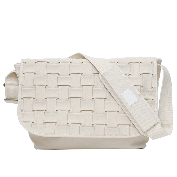 CARRYNEST(キャリーネスト) ショルダーバッグ L SHOULDER NEST エクリュ