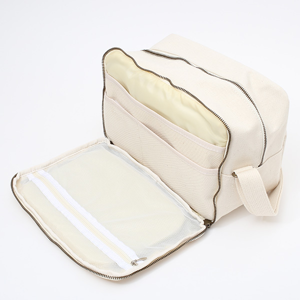 カメラバッグ 一眼レフ ショルダー 女子 ホワイト 白色 メンズ レディース おしゃれ 日本製 ブランド ショルダーバッグ ボディーバッグ ミニ 肩掛け 斜めがけ 鞄 カバン CARRYNEST(キャリーネスト)