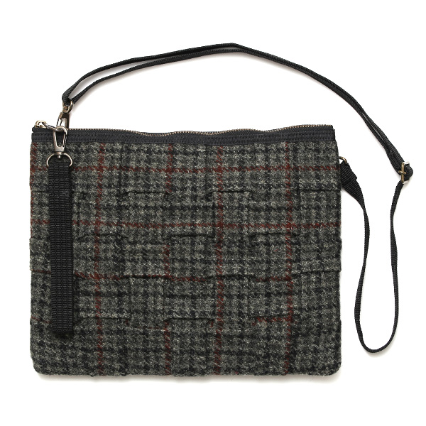 CARRYNEST(キャリーネスト) ハリスツイード クラッチバッグ TABLET NEST モスグリーン