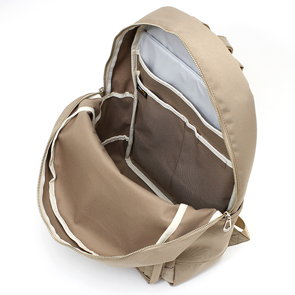  リュックサック 本革 バックパック メンズ レディース レザー 鞄 ベージュ 肌色 日本製 ブランド おしゃれ カバン かわいい 大人 高級 通学 シンプル 上品 国産 デイパック O BACK NEST CARRYNEST(キャリーネスト)