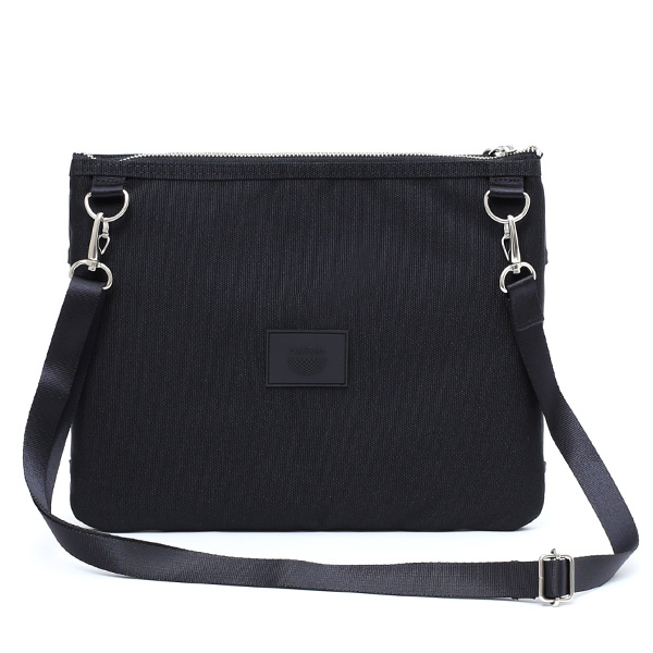 サコッシュ メンズ レディース クラッチバッグ 日本製 ブランド レザー 本革 軽量 ブラック 黒 黒色 ショルダーバッグ おしゃれ かわいい 大人 女子 セカンドバッグ キレイめ TABLET NEST CARRYNEST(キャリーネスト)