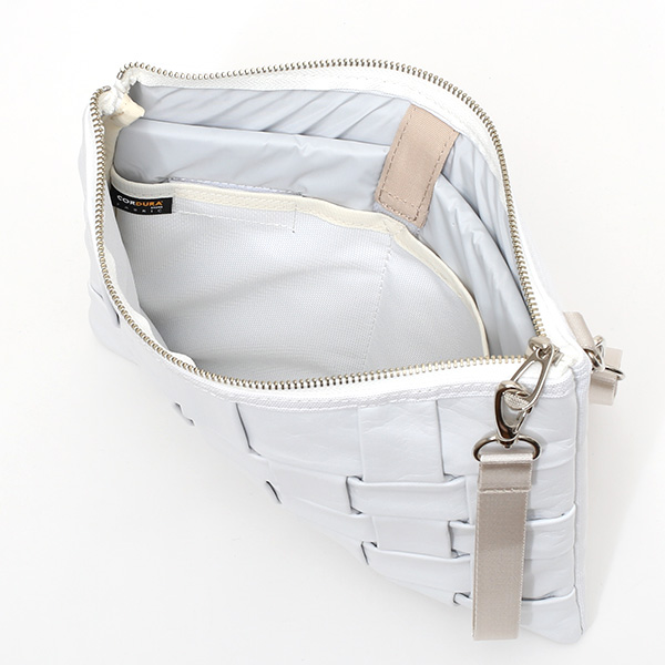 サコッシュ メンズ レディース クラッチバッグ 日本製 ブランド レザー 本革 軽量 ホワイト 白色 ショルダーバッグ おしゃれ かわいい 大人 女子 セカンドバッグ キレイめ TABLET NEST CARRYNEST(キャリーネスト)