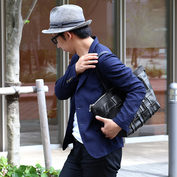  トートバッグ メンズ 本革 レザー レディース 小さめ 小ぶり ブラック 黒 黒色 日本製 ブランド ファスナー付き カバン ナイロン キャンバス A4 おしゃれ かわいい 大人 女子 高級 軽量 軽い 鞄 M TOTE NEST CARRYNEST(キャリーネスト)