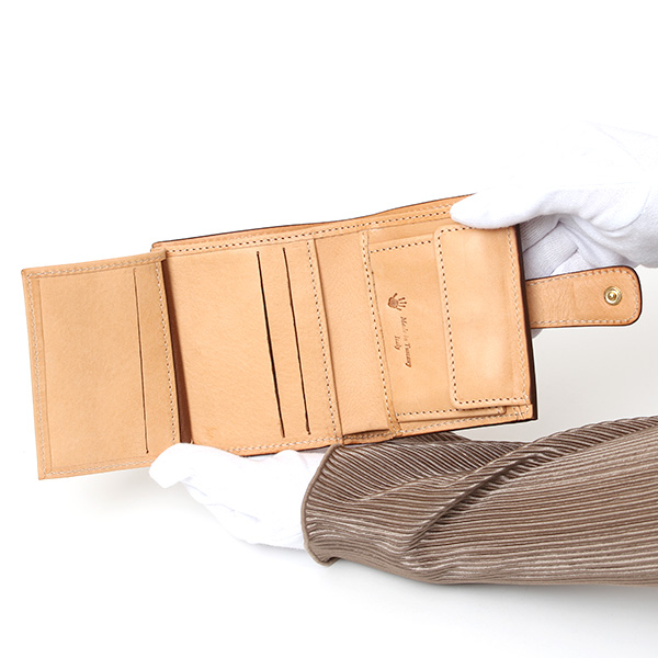  CI-VA(チーバ) イタリア製 トスカーナ産フルタンニン鞣し牛革 レザー ミニ財布 メンズ レディース ブランド ベージュ 肌色 本革 牛革 シンプル 小さい 小振り 二つ折り 三つ折り 男性 女性 ユニセックス 小銭入れあり 大容量 2290VOLANATO