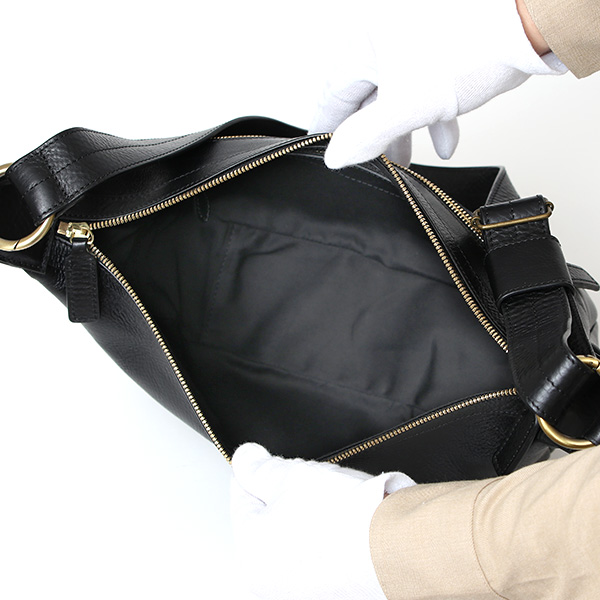 ショルダーバッグ 本革 メンズ レディース レザー ボディバッグ 斜め掛け イタリア製 トスカーナ ブランド ブラック 黒 黒色 経年変化 エイジング おしゃれ CI-VA チーバ 2367VOLANATO