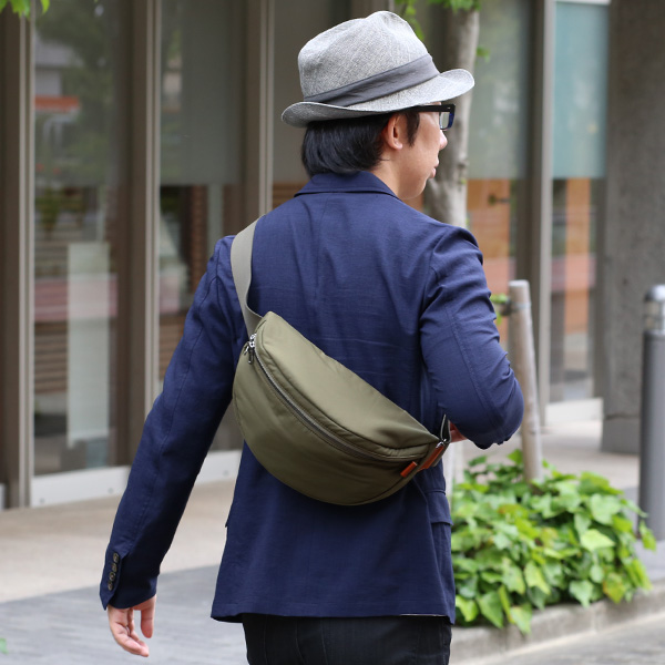 ボディバッグ メンズ ミニ ショルダーバッグ レディース 肩掛け 斜めがけ かばん グリーン 緑色 日本製 ブランド カバン 鞄 シンプル おしゃれ 高級 大人 軽い 小ぶり 小さめ お出かけ ボディーバッグ ボーデッサン デリィーヴ(derive)