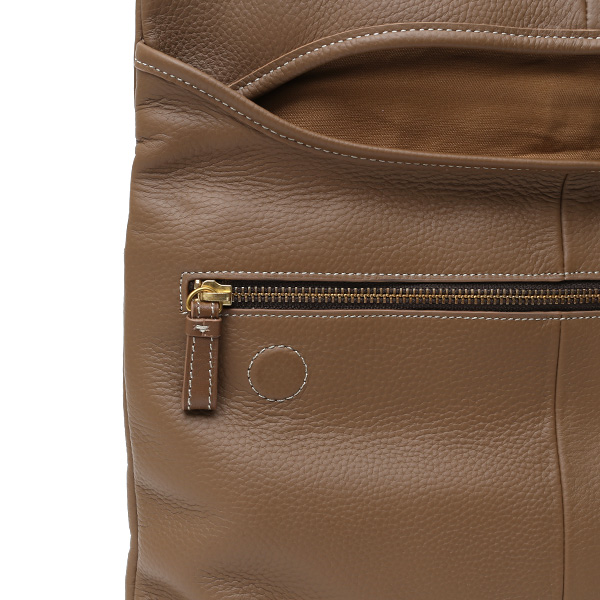  クラッチバッグ メンズ レザー 本革 日本 ブランド ベージュ 肌色 レディース セカンドバッグ 大容量 鞄 大きい カバン 手持ち 小さい ミニ おしゃれ 大人 キレイめ fetia(フェティア) ライロアシリーズ(Rairoa Series)