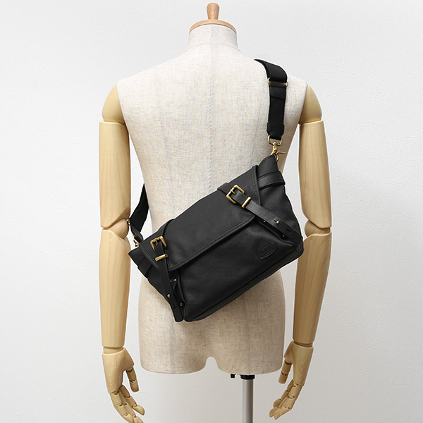 ショルダーバッグ ミニ メンズ レディース 本革 レザー ブラック 黒 黒色 日本 ブランド かわいい おしゃれ 斜めがけ 軽い 小さめ キャンバス 帆布 fetia(フェティア)