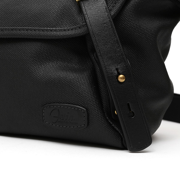 ショルダーバッグ ミニ メンズ レディース 本革 レザー ブラック 黒 黒色 日本 ブランド かわいい おしゃれ 斜めがけ 軽い 小さめ キャンバス 帆布 fetia(フェティア)