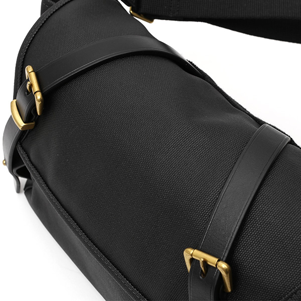 ショルダーバッグ ミニ メンズ レディース 本革 レザー ブラック 黒 黒色 日本 ブランド かわいい おしゃれ 斜めがけ 軽い 小さめ キャンバス 帆布 fetia(フェティア)