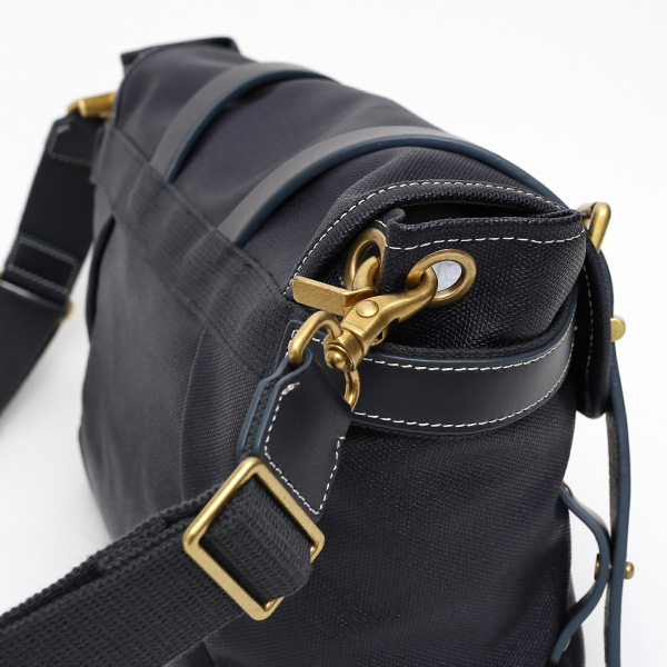 ショルダーバッグ ミニ メンズ レディース 本革 レザー ブルー ネイビー 青色 日本 ブランド かわいい おしゃれ 斜めがけ 軽い 小さめ キャンバス 帆布 fetia(フェティア)