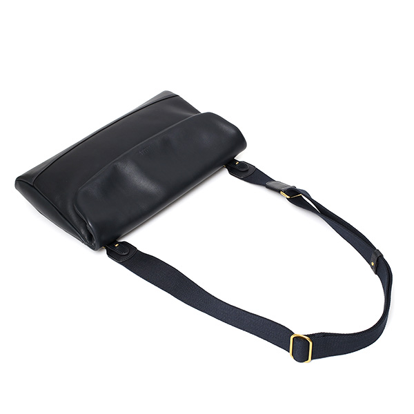  クラッチバッグ 結婚式 メンズ 本革 レザー ブルー ネイビー 青色 A4 セカンドバッグ 大容量 鞄 大きい カバン 手持ち 上品 高級 おしゃれ 大人 キレイめ レディース 2way ショルダーベルト 肩紐 肩ひも ショルダーバッグ fetia(フェティア) ライロアシリーズ(Rairoa Series)