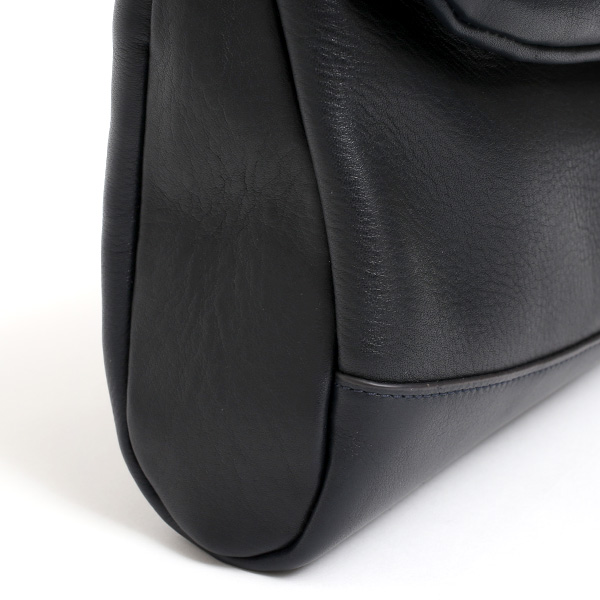  クラッチバッグ 結婚式 メンズ 本革 レザー ブルー ネイビー 青色 A4 セカンドバッグ 大容量 鞄 大きい カバン 手持ち 上品 高級 おしゃれ 大人 キレイめ レディース 2way ショルダーベルト 肩紐 肩ひも ショルダーバッグ fetia(フェティア) ライロアシリーズ(Rairoa Series)