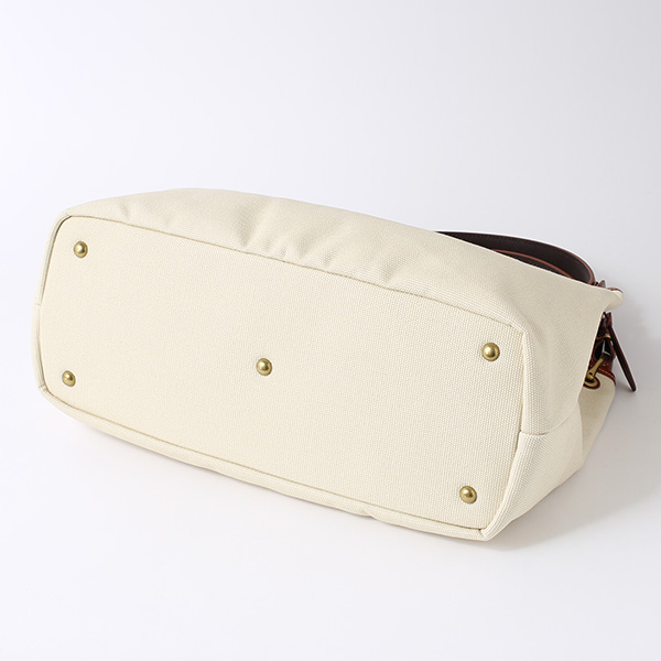  ワンショルダー イタリアンレザー トートバッグ 本革 メンズ レディース ホワイト 白色 A4 日本 ブランド カバン 鞄 シンプル バッグ おしゃれ 高級 大人 仕事 ビジネス キャンバス 布 軽量 通勤 通学 fetia(フェティア) ファッティシリーズ