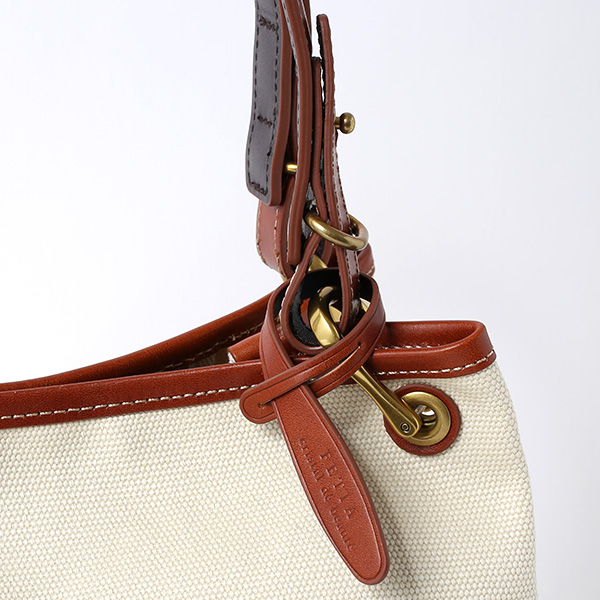  ワンショルダー イタリアンレザー トートバッグ 本革 メンズ レディース ホワイト 白色 A4 日本 ブランド カバン 鞄 シンプル バッグ おしゃれ 高級 大人 仕事 ビジネス キャンバス 布 軽量 通勤 通学 fetia(フェティア) ファッティシリーズ