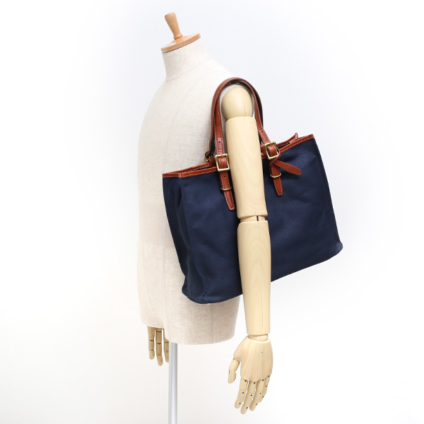  ブリーフケース キャンバス 帆布 メンズ 本革 ブルー ネイビー 青色 レディース ビジネスバッグ レザー 日本 ブランド A4 高級 上品 大人 シンプル 上質 軽量 カバン 鞄 布 小ぶり 小さめ 無地 スタイリッシュ fetia(フェティア) ファッティシリーズ(FA'ATI Series)