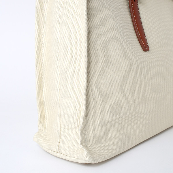  ブリーフケース キャンバス 帆布 メンズ 本革 ホワイト 白色 レディース ビジネスバッグ レザー 日本 ブランド A4 高級 上品 大人 シンプル 上質 軽量 カバン 鞄 布 小ぶり 小さめ 無地 スタイリッシュ fetia(フェティア) ファッティシリーズ(FA'ATI Series)