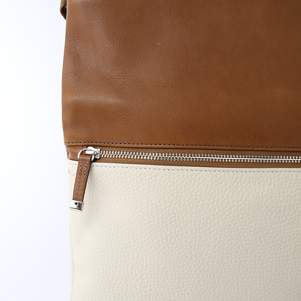 クラッチバッグ メンズ 本革 日本製 ブランド ベージュ 肌色 小さめ セカンドバッグ ミニ ショルダーバッグ 肩掛け 鞄 カバン 高級 30代 2way ファイブウッズ(FIVE WOODS) HORIZON(ホライズン) #39241