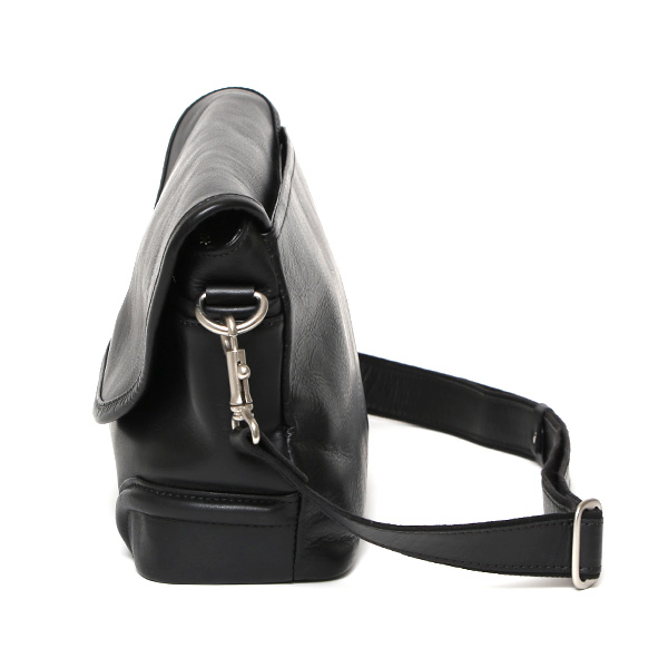 メッセンジャーバッグ メンズ ブランド レザー 日本製 ショルダー バッグ 高級 本革 軽い コンパクト ブラック 黒 黒色 カジュアル 男女兼用 斜め掛け 自転車 通勤 通学 かばん 人気 ファイブウッズ(FIVE WOODS)