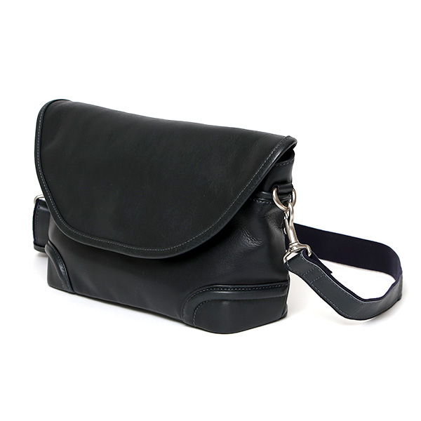 メッセンジャーバッグ メンズ ブランド レザー 日本製 ショルダー バッグ 高級 本革 軽い コンパクト ブルー ネイビー 青色 カジュアル 男女兼用 斜め掛け 自転車 通勤 通学 かばん 人気 ファイブウッズ(FIVE WOODS)