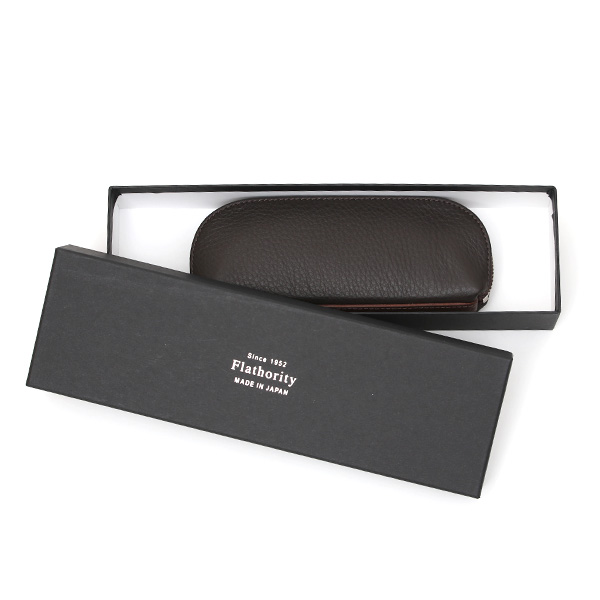 フラソリティ(Flathority) 本革 ペンケース メガネ入れ レザー 日本製 ポーチ 小物入れ ブラウン 茶 茶色 メンズ レディース 筆箱 メガネケース 眼鏡 サングラス 男性 女性 プレゼント 男女兼用 ギフト 高級 ブランド おしゃれ かわいい