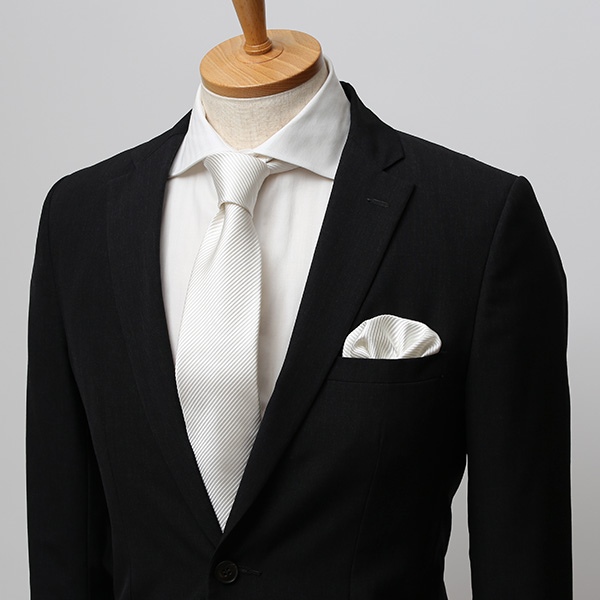  ポケットチーフ 日本製 ハンドロール 手縫い シルク100％ 無地 ホワイト 白色 ポケットスクエア ビジネス 仕事 フォーマル 結婚式 披露宴 パーティー 男性 メンズ 高級 プレゼント ギフト 30代 40代 50代 60代 フランコ スパダ Franco Spada