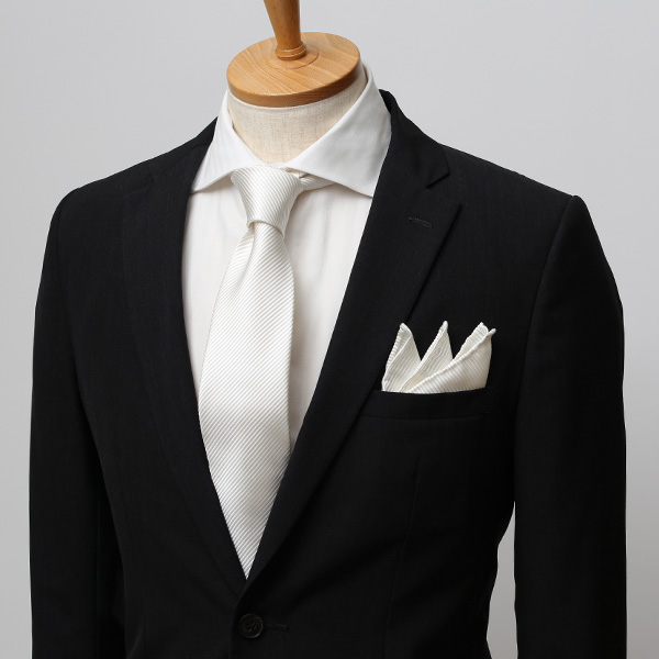  ポケットチーフ 日本製 ハンドロール 手縫い シルク100％ 無地 ホワイト 白色 ポケットスクエア ビジネス 仕事 フォーマル 結婚式 披露宴 パーティー 男性 メンズ 高級 プレゼント ギフト 30代 40代 50代 60代 フランコ スパダ Franco Spada