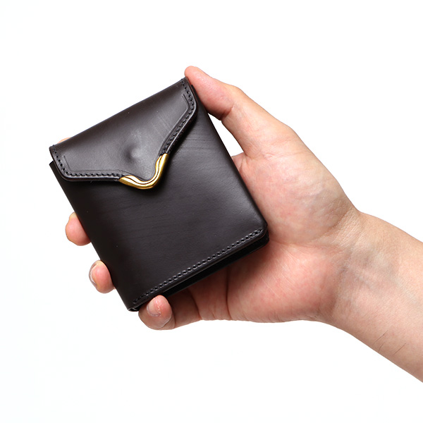  池之端銀革店 UKブライドルレザー ミニ財布 日本製 本革 メンズ 財布 チョコ ブラウン 茶 茶色 Cramp フロント金具 ギャルソンスリムウォレット 小さい 二つ折り 三つ折り コンパクト 真鍮 小銭入れあり 小型 国産 ブランド 化粧箱あり 男性 プレゼント