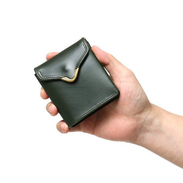 池之端銀革店 UKブライドルレザー ミニ財布 日本製 本革 メンズ 財布 グリーン 緑色 Cramp フロント金具 ギャルソンスリムウォレット 小さい 二つ折り 三つ折り コンパクト 真鍮 小銭入れあり 小型 国産 ブランド 化粧箱あり 男性 プレゼント